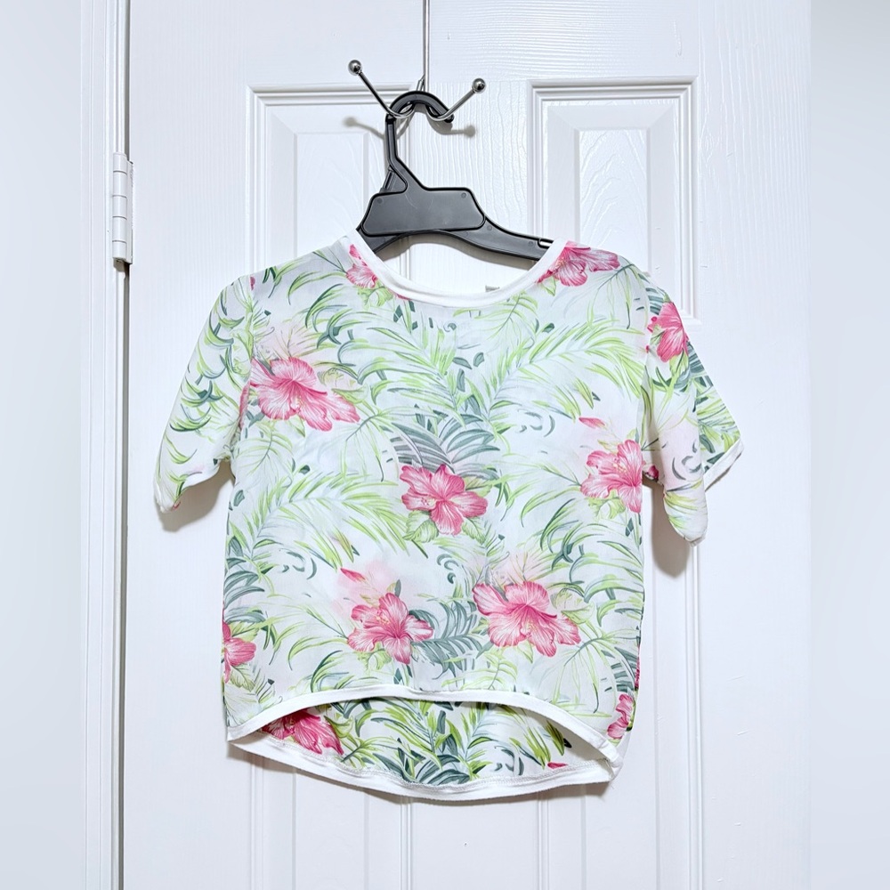Pre-owned Kidpix pink flower & green leaves floral print top for girls/Size: 5/6